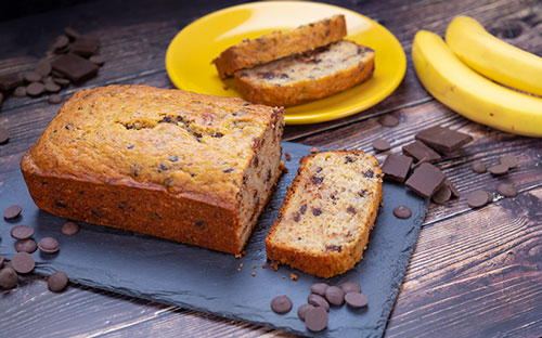 Can Cats Eat Banana Bread Flavored With Chocolate?